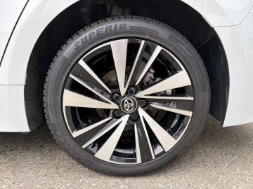 Toyota Corolla Touring Sports